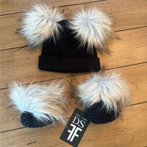 NWT Donna Salyers Fabulous Furs Knit Black Hat & Booties, Faux Fur, 0-12 months